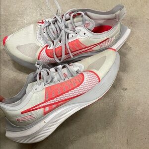Nike Women's Athletic Shoes - White and Pink